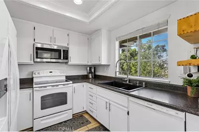 15 Via Hermosa, Rancho Santa Margarita, CA 92688 - Photo 2