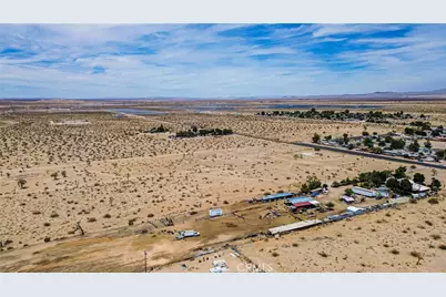 9690 Barcelona Avenue, Adelanto, CA 92301 - Photo 10