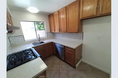 10125 De Soto, Chatsworth, CA 91311 - Photo 8
