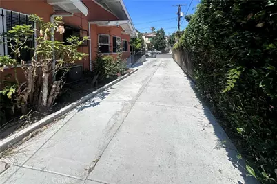 1558 N Kenmore, Los Angeles, CA 90027 - Photo 6