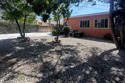 1558 N Kenmore, Los Angeles, CA 90027 - Photo 10