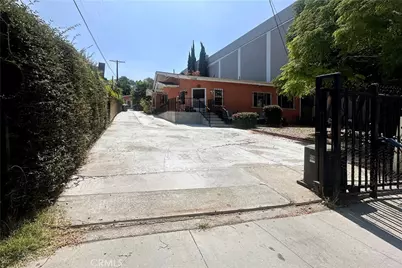1558 N Kenmore, Los Angeles, CA 90027 - Photo 2