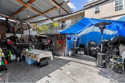 1154 N Wilton, Los Angeles, CA 90038 - Photo 24