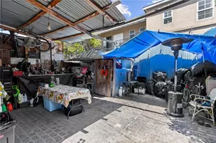 1154 N Wilton, Los Angeles, CA 90038 - Photo 24