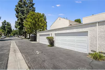65 Claret, Irvine, CA 92614 - Photo 30