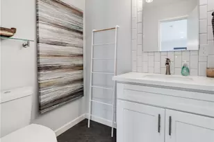 1 Land Fall Ct, Newport Beach, CA 92663 - Photo 6