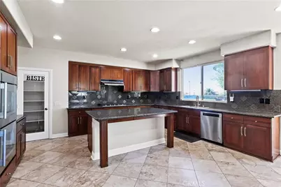 1055 Lowry Ranch, Corona, CA 92881 - Photo 16