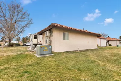11615 Wedgewood Drive, Apple Valley, CA 92308 - Photo 26