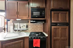 11615 Wedgewood Dr, Apple Valley, CA 92308 - Photo 36