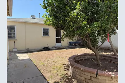 323 Elm, Inglewood, CA 90301 - Photo 14