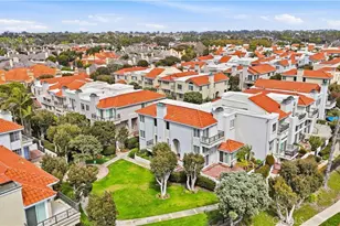 6051 Broadstone Cir, Huntington Beach, CA 92648 - Photo 58