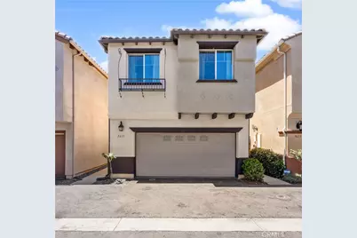 7611 N Honor, Van Nuys, CA 91405 - Photo 1