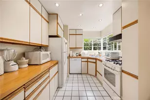 366 El Encanto Dr, Pasadena, CA 91107 - Photo 6