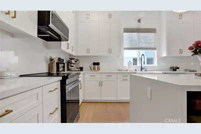 7240 Alchemy Circle, Huntington Beach, CA 92647 - Photo 8