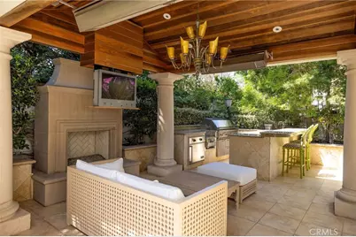 3 Weybridge Court, Newport Beach, CA 92660 - Photo 4