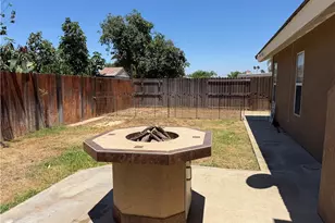 11191 Baker Ln, Riverside, CA 92505 - Photo 4