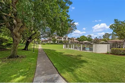 8 Summer Breeze, Irvine, CA 92603 - Photo 26