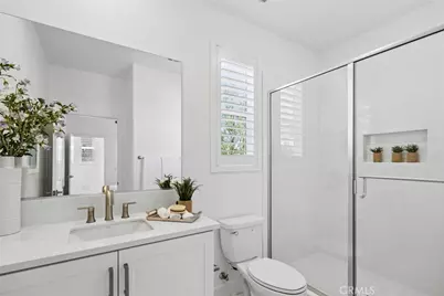 306 Treble, Irvine, CA 92618 - Photo 32