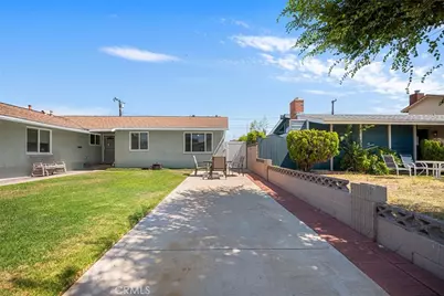6651 Sambar Cir, Cypress, CA 90630 - Photo 4