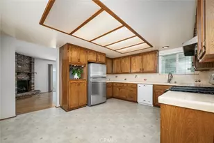 6651 Sambar Cir, Cypress, CA 90630 - Photo 14