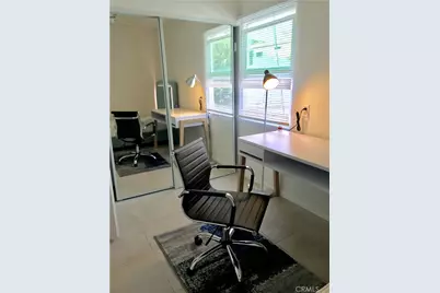 2302 Oak Street, Santa Monica, CA 90405 - Photo 10