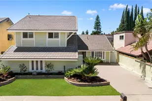 13791 Solitaire, Irvine, CA 92620 - Photo 2