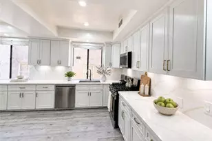 235 S Tower, Beverly Hills, CA 90211 - Photo 4