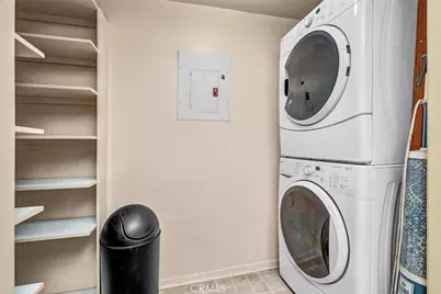 35 Linden Ave Unit 304, Long Beach, CA 90802 - Photo 18