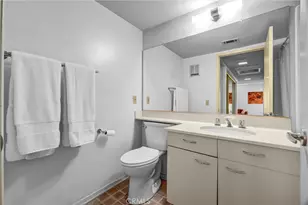 35 Linden Ave, Long Beach, CA 90802 - Photo 32