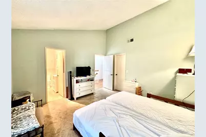 1070 Walnut Grove, Rosemead, CA 91770 - Photo 24