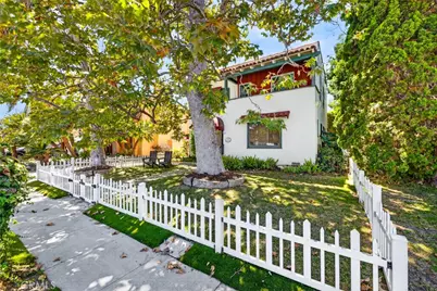 323 Park Avenue, Long Beach, CA 90814 - Photo 2
