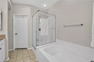 3273 Watermarke Pl, Irvine, CA 92612 - Photo 34