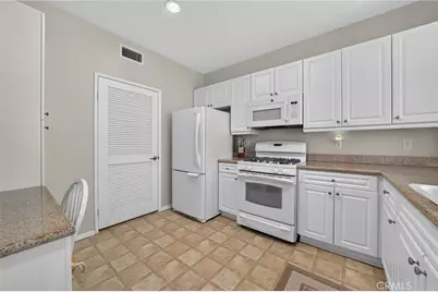 3273 Watermarke Place, Irvine, CA 92612 - Photo 16