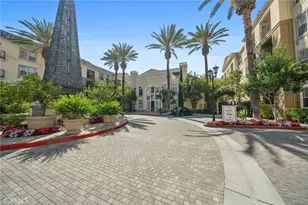 3273 Watermarke Pl, Irvine, CA 92612 - Photo 4