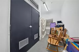 3273 Watermarke Pl, Irvine, CA 92612 - Photo 44