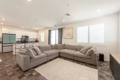 2512 Powell, Rialto, CA 92377 - Photo 4
