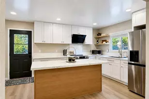 24851 Stem, Lake Forest, CA 92630 - Photo 10