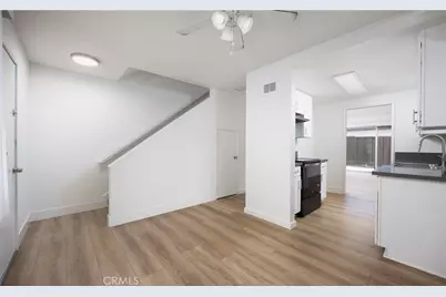 2729 S Baker, Santa Ana, CA 92707 - Photo 8