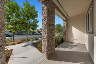 372 Baluster, Irvine, CA 92618 - Photo 2