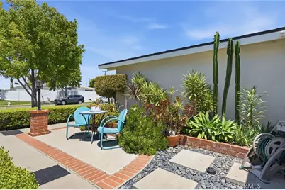 1697 Labrador, Costa Mesa, CA 92626 - Photo 6