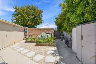 1697 Labrador, Costa Mesa, CA 92626 - Photo 36