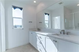 301 Baluster, Irvine, CA 92618 - Photo 12