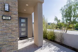 301 Baluster, Irvine, CA 92618 - Photo 2