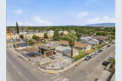 2208 Lake, Bakersfield, CA 93306 - Photo 8