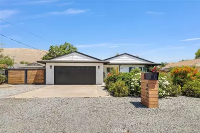 9977 Granite Hill, Jurupa Valley, CA 92509 - Photo 2