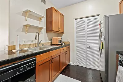 3338 Watermarke, Irvine, CA 92612 - Photo 10