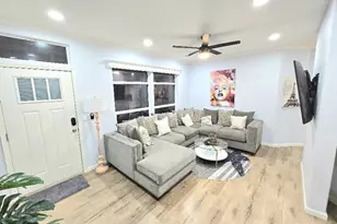 21851 Newland St, Huntington Beach, CA 92646 - Photo 20