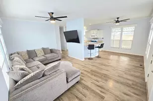 21851 Newland St, Huntington Beach, CA 92646 - Photo 18
