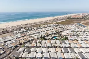 21851 Newland St, Huntington Beach, CA 92646 - Photo 48