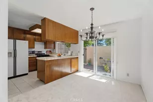 34 Exeter, Irvine, CA 92612 - Photo 12